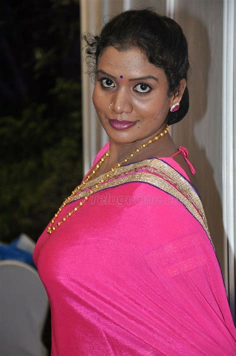 sexy+aunty|Free Desi Aunty In Saree Hot Photos